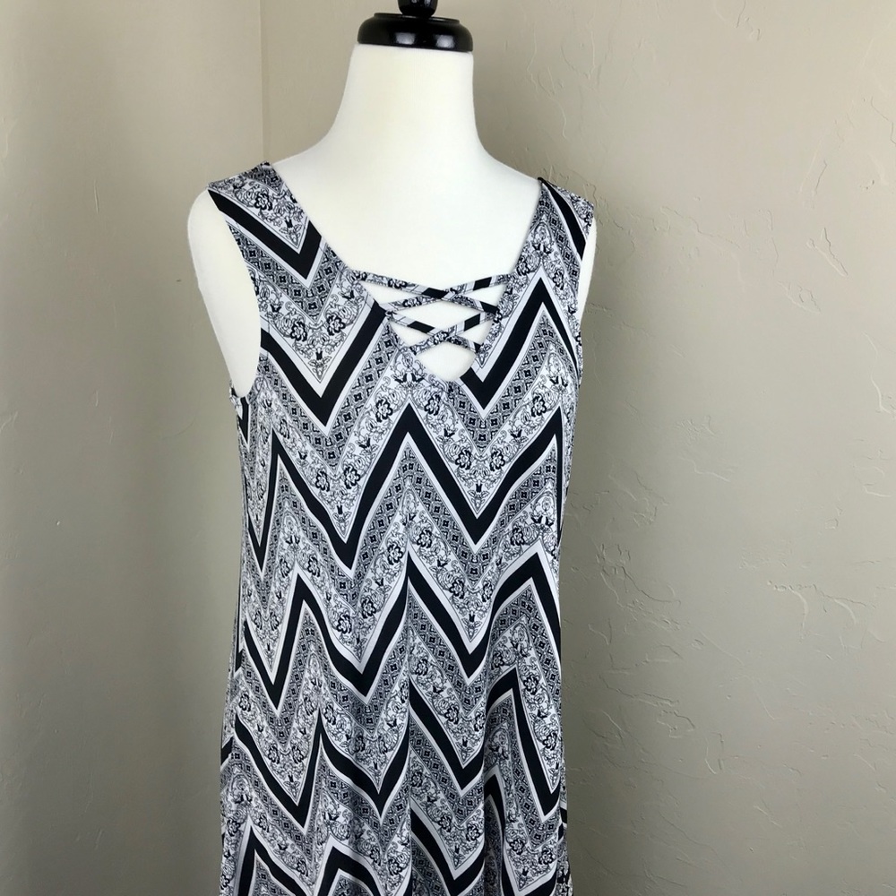 Three Pink Hearts Mixed Print Ruffle Mini Dress - Picture 2 of 8